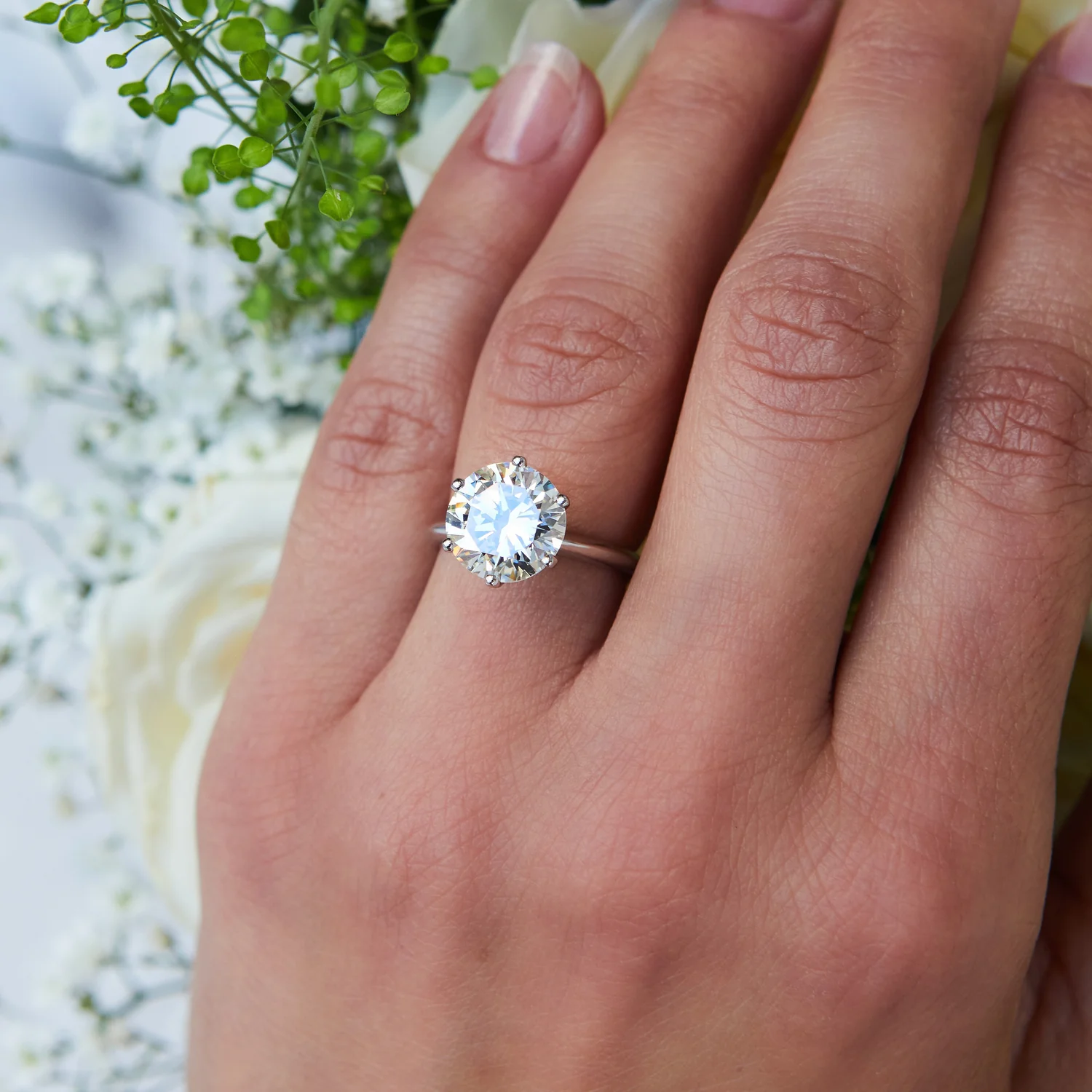 Shop the Largest Range of Luxury Pieces and Second hand diamond jewellery uk